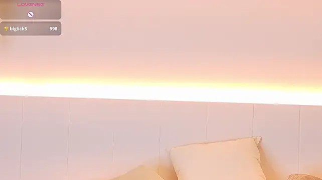Jessie-Rouse Live XXX-chat