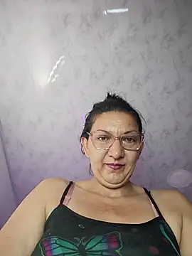 Serenity_Lux élő XXX-chatje
