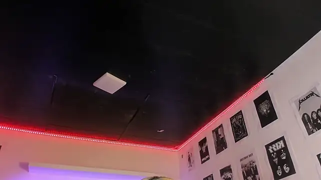 adhalee_js Live XXX-chat