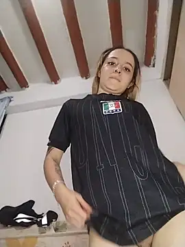 Karla-thomsom10 - VIBRATOR IN ASS🍑💦