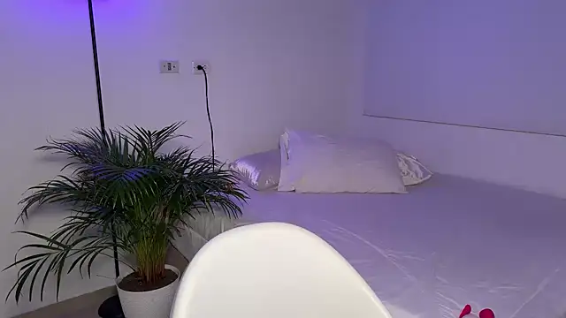 XXX chat uživo modela isis85
