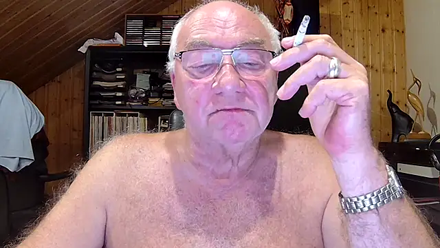 biggandybig Chat XXX in diretta