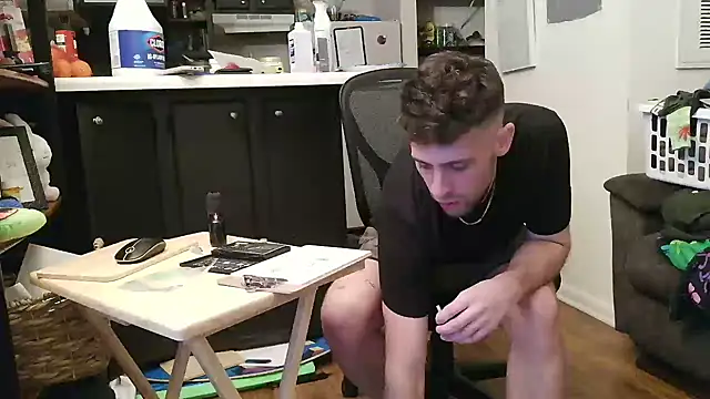 Chat XXX en directo de Graysontaylor@xh