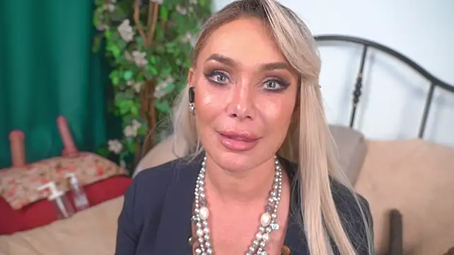IsadoraDunkan's Live XXX Chat