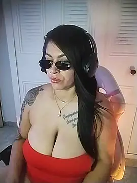 Chat XXX ao vivo de chelaqueen_