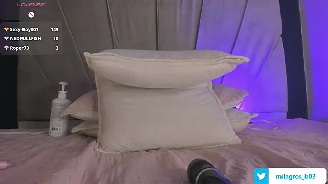 Shana_03 Chat XXX in diretta