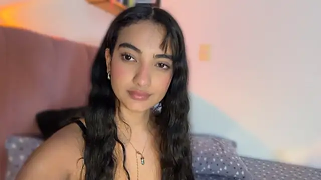 Issabella001 Show in webcam