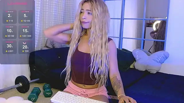Chatroom XXX en direct de SarahRaynex