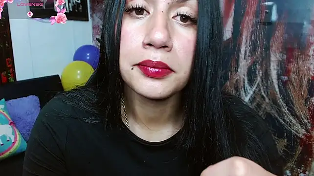 Chat +18 de gigi_gilt_ ao vivo
