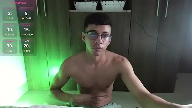 Phillip_collinss' Live XXX Chat