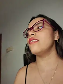 Aly_sweet_ live XXX chat
