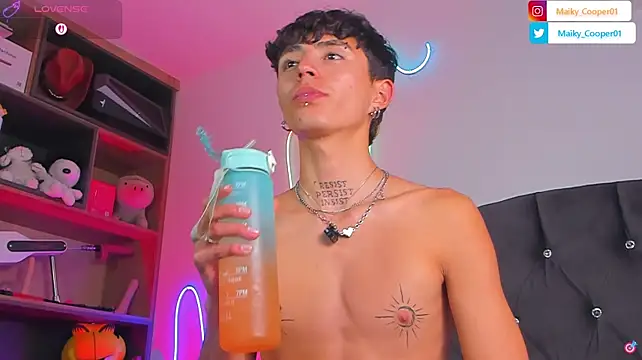 Maiky__Cooper01 Live XXX-Chat
