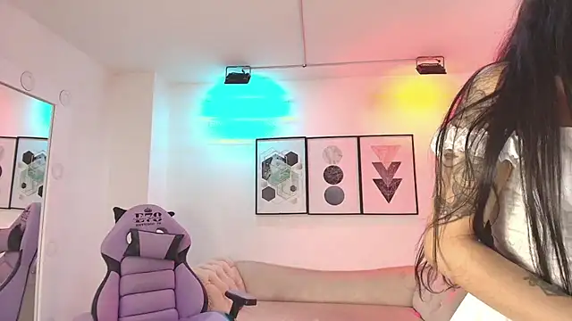 Maddie_T18 라이브 XXX 채팅