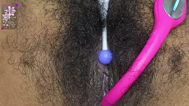 Ellette__ - One finger in ass