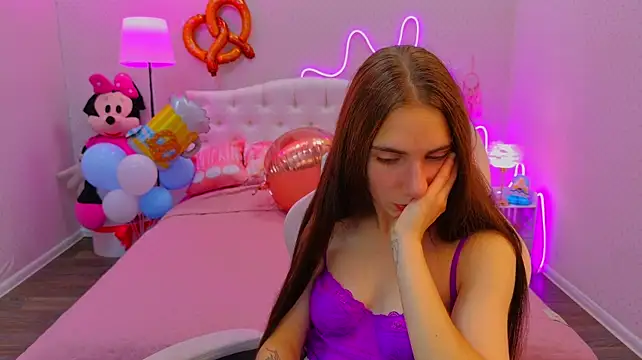 NikaStark_ Adlı Modelin Canlı XXX Sohbeti