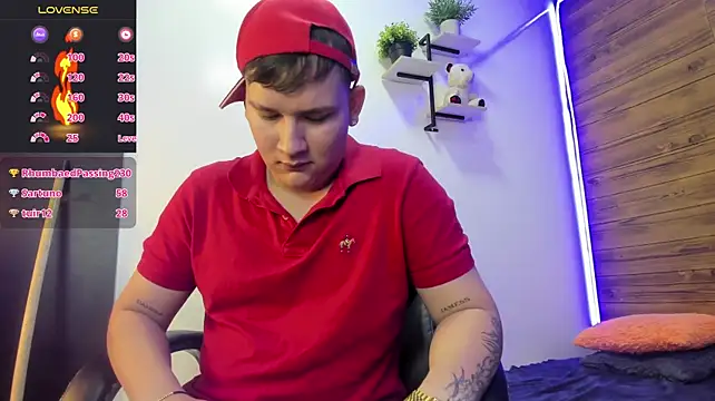 XXX chat uživo modela damian_miller7
