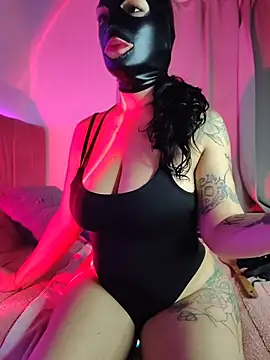 Show modela SilentDoll na web-kameri
