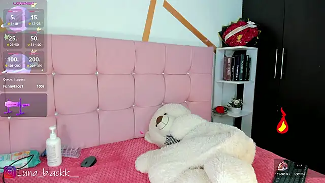 Luna_blackk - 🛬 Send me on vacation 😍