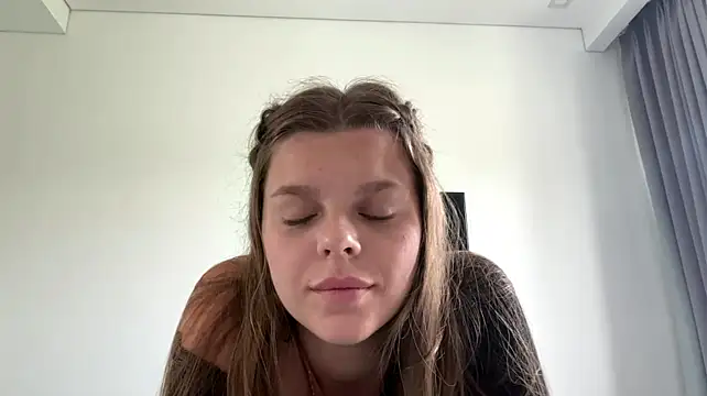 AmieLendor - Video of me fucked doggy-style in PM