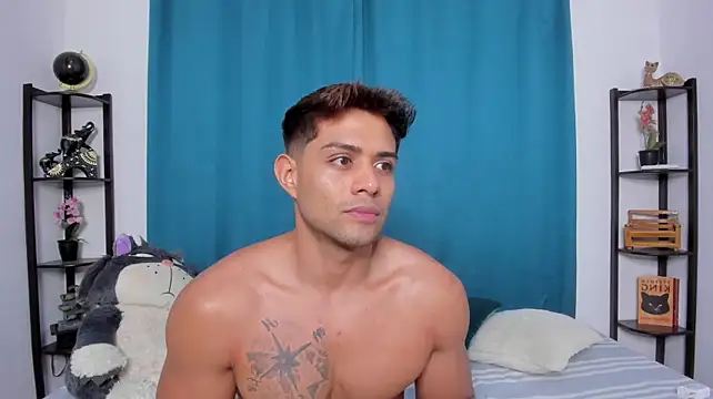 Luciano_nixon Webcam Show