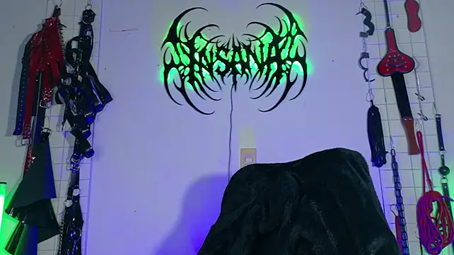 irregular_fetish_ Adlı Modelin Canlı XXX Sohbeti