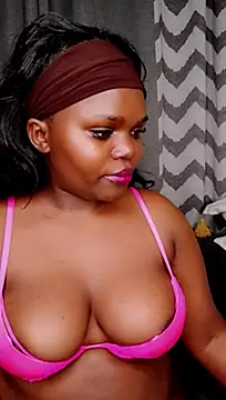CurvyGoddess1 - Flash boobs
