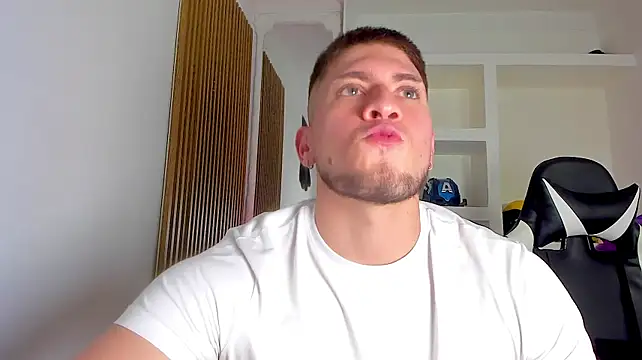 SebastianMaximoff_ élő XXX-chatje