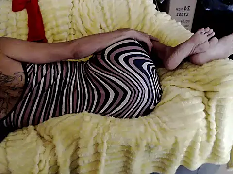 แชท XXX สดของ Trish_CurveCock