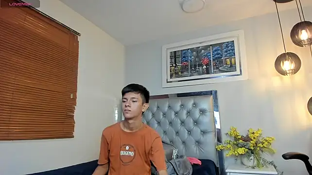 XXX chat uživo modela fem_danny7