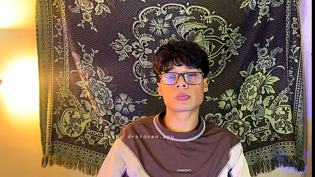 maximo_2019 Live XXX Chat