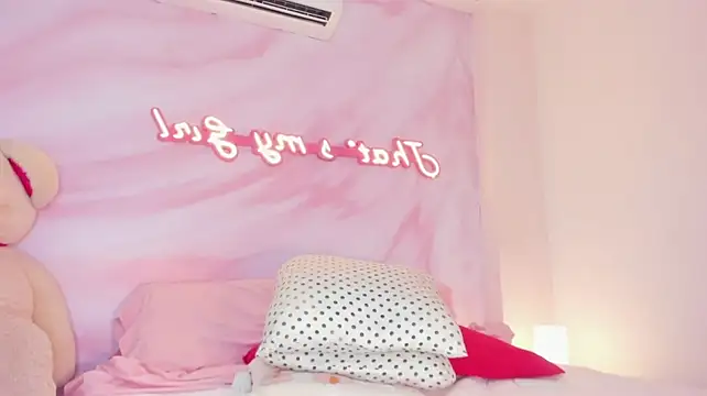 Iam_Caami_ Adlı Modelin Canlı XXX Sohbeti