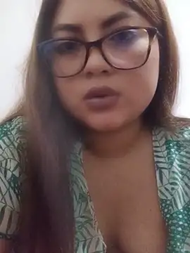 naylamck's Live XXX Chat