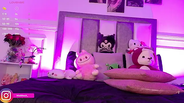 MadieAsh - Double penetration with my big toys