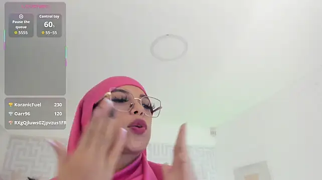 naishaa_: απευθείας συνομιλία ΧΧΧ
