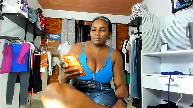 Chat XXX ao vivo de MAREIA_25