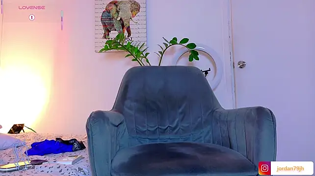 XXX chat uživo modela JordanSmiith_