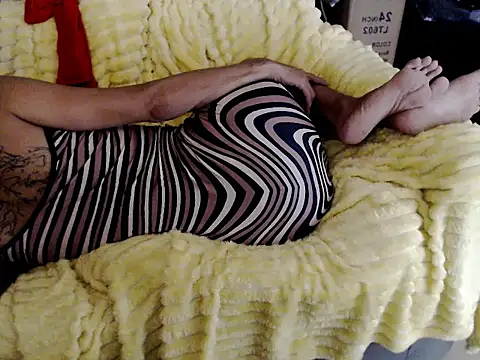 Trish_CurveCock 即時 XXX 聊天