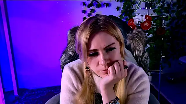 Kumiho_7777 Adlı Modelin Canlı XXX Sohbeti