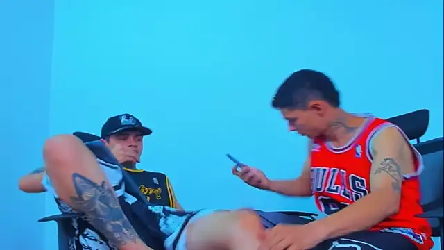 Thomas-Wil Live XXX Chat
