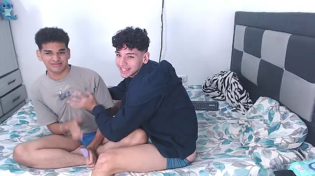 apoloandhansel Chat XXX in diretta