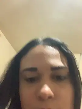 צ'אט XXX בשידור חי של regina425