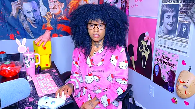 Spookiebaddie - get me naked?😇 + spitplay
