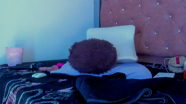 JulianaCarter - Droouling in my dildo 😎🤤