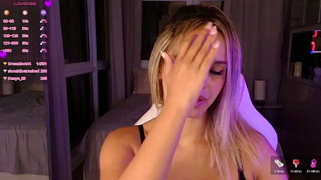 Chat +18 de Stacy_Tyler ao vivo