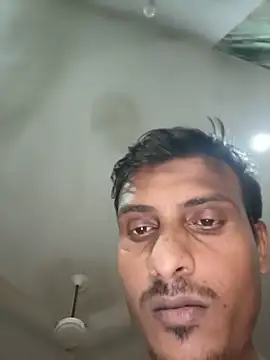 Priyadiwani - Cume in mouth public