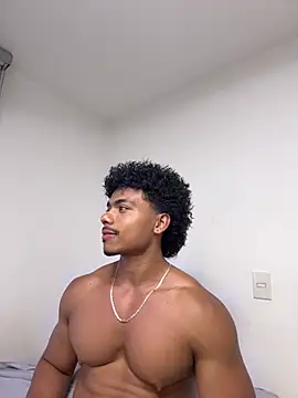 XavierColeman Adlı Modelin Canlı XXX Sohbeti