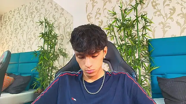 Lean_Portman's Live XXX Chat