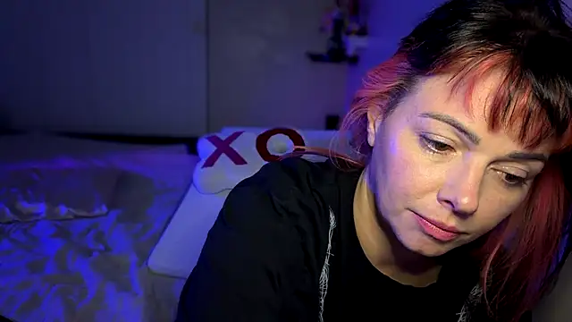 MarlaFknSinger Chat XXX in diretta