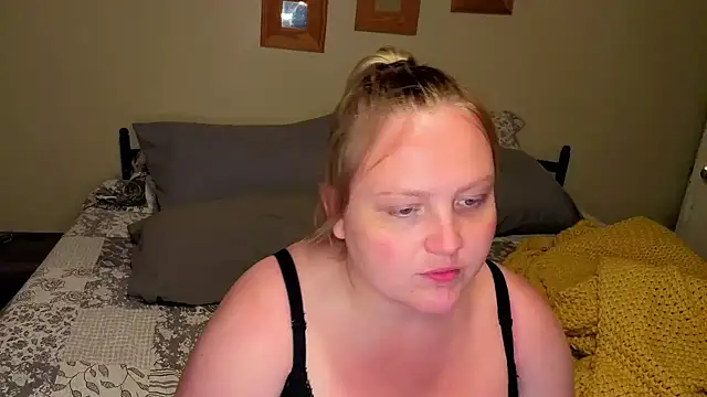 Phatassblonde - twerk no panties