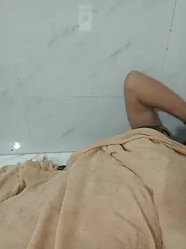 Hot_Riya_999: απευθείας συνομιλία ΧΧΧ